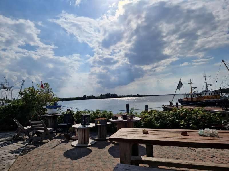 Slaaphuisjes Lauwersmeerplezier! 劳雷尔苏格 外观 照片